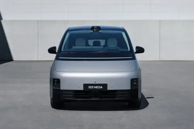 5 puertas eléctricas 7 asientos MPV 700km de largo alcance MPV EV Car Lixiang Mega 4