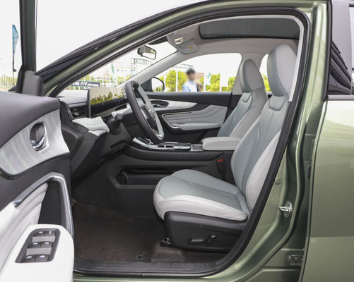 Compact Dongfeng Venucia Car Stylish And Practical Max Torque 160Nm Engine 1 6L